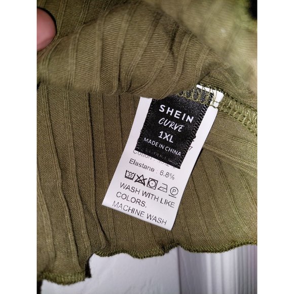 Shein Curve 1XL Olive Green V Neck Crop Top - Picture 2 of 3